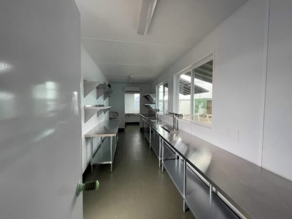 40ft-Shipping-Container-Bar6-1024x768 40ft Shipping Container Bar – Portable Bar & Hospitality Container