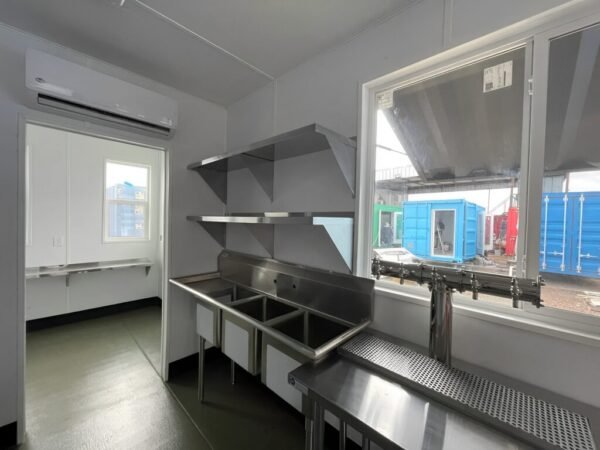 40ft-Shipping-Container-Bar7-1024x768 40ft Shipping Container Bar – Portable Bar & Hospitality Container